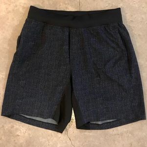 lululemon THE Short 7in LINERLESS (SMALL)